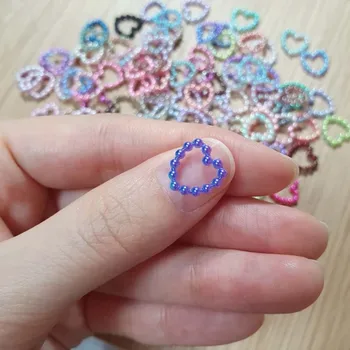 100 Adet İçi Boş Kalp İnci Tırnak uğurlu takı renkli boncuklar Zincirler 3D Rhinestone Nail Art Süslemeleri 11mm Manikür Aksesuarları