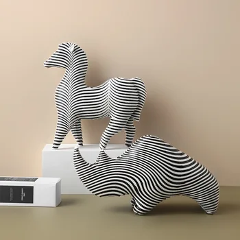 Iskandinav Ins Yaratıcı Gergedan Zebra Reçine Hayvan Figürleri Süs Hayvan Modeli Masaüstü Dekoratif Ev Dekorasyon Aksesuarları